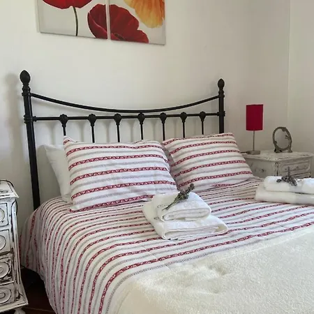 Nyaraló Casa Do Canto - Uma Casa No Campo, Perto Da Praia. Óbidos