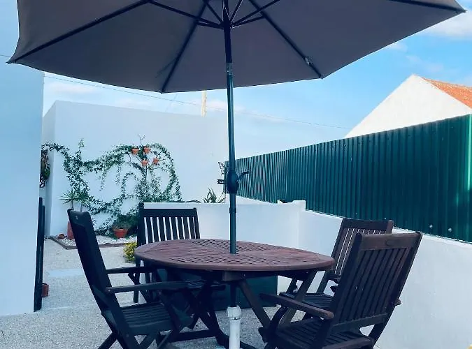Casa Do Canto - Uma Casa No Campo, Perto Da Praia. 오비도스